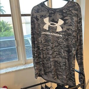 Under Armour Gray Camo Long Sleeve Tee